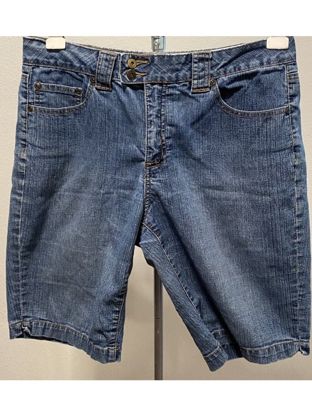 St. Johns Bay Stretch Junior Womens Size 11 Shorts Jean 31X10.5”